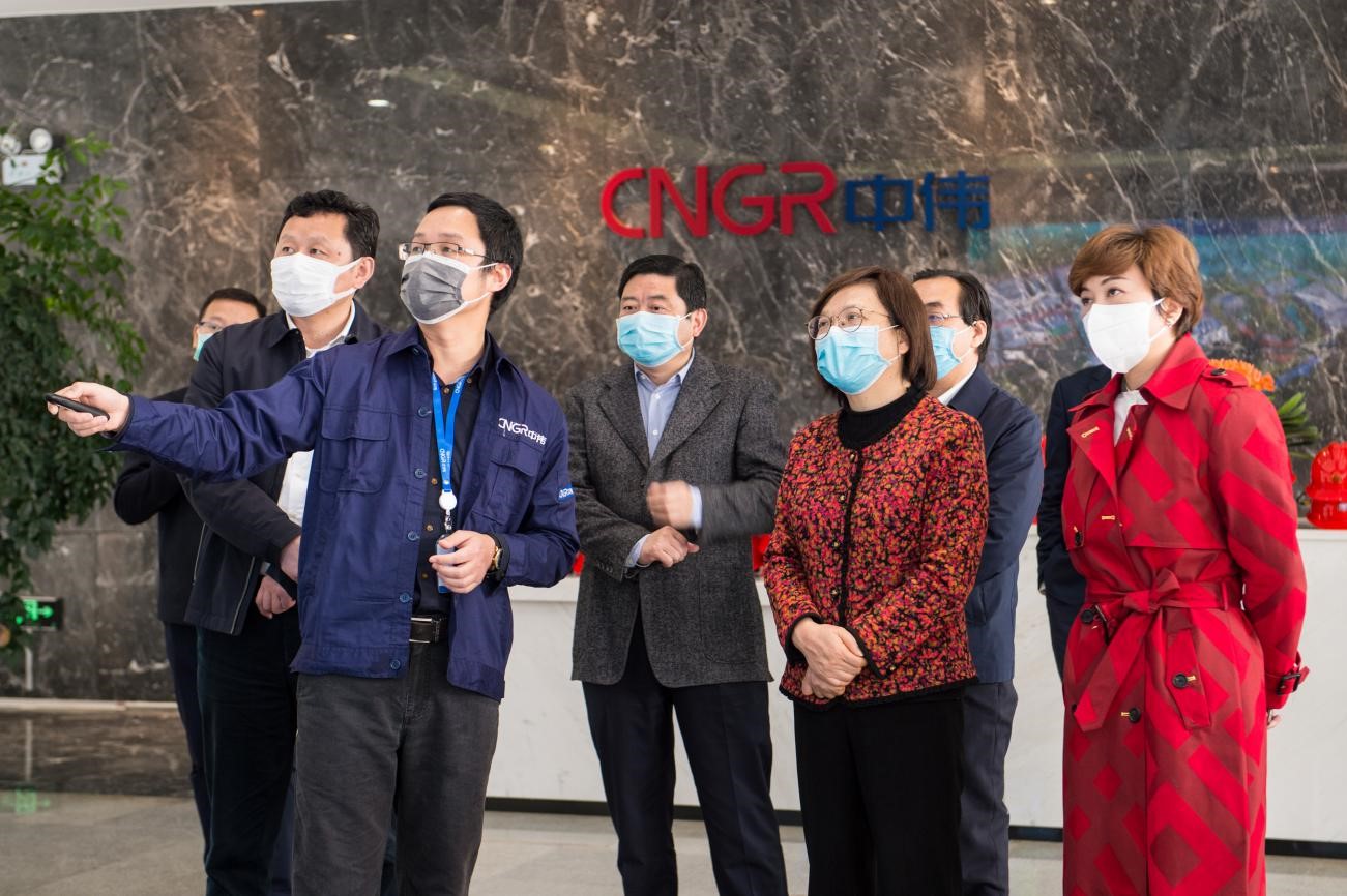 湖南省委常委、常务副省长谢建辉赴金宝慱亚洲体育视察复工复产工作