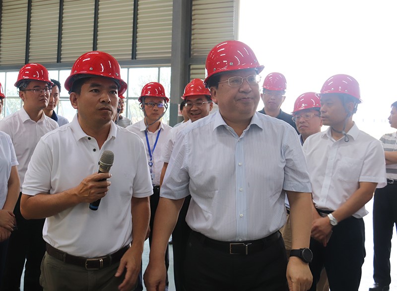 湖南省常务副省长陈向群调研金宝慱亚洲体育新能源（中国）总部产业基地