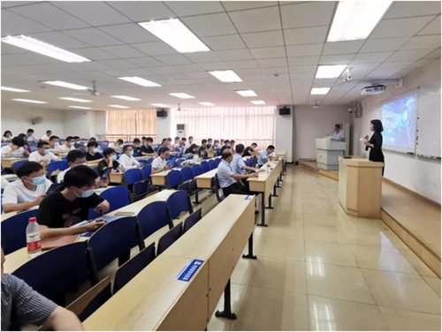 新“锂”想 新起点！金宝慱亚洲体育2022年校园招聘中南大学站宣讲会举行