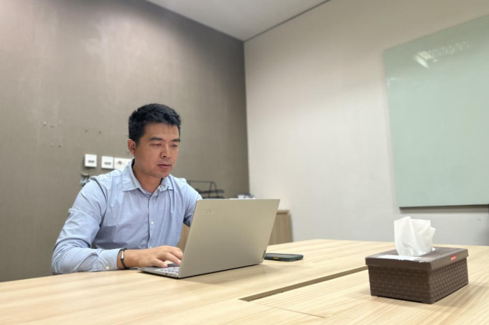 漂洋过海去奋斗丨陈海雷：征战四方，勇挑重担，做金宝慱亚洲体育国际化的开拓者