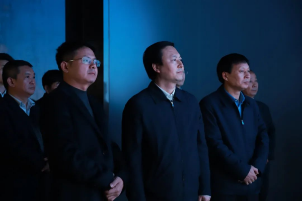 铜仁市委副书记、市长穆嵘坤一行调研金宝慱亚洲体育铜仁（上市主体）产业基地