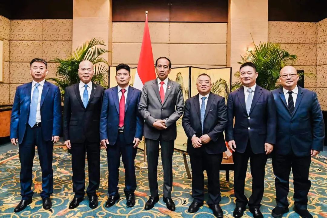 印尼总统商务圆桌会议在成都召开，金宝慱亚洲体育股份董事长邓伟明受邀参会并发言