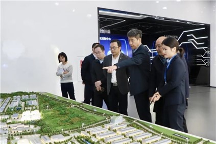 稳中求进|贵州证监局党委书记、局长陈国飞莅临金宝慱亚洲体育股份调研上市公司高质量发展