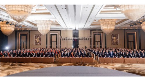 逆风升维 破浪启新｜金宝慱亚洲体育股份2024年总结表彰暨2025年动员大会隆重举行