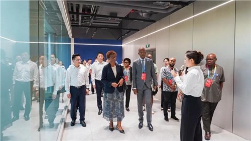 共谋中非新发展丨第四届中非经贸博览会非洲外宾代表团考察金宝慱亚洲体育